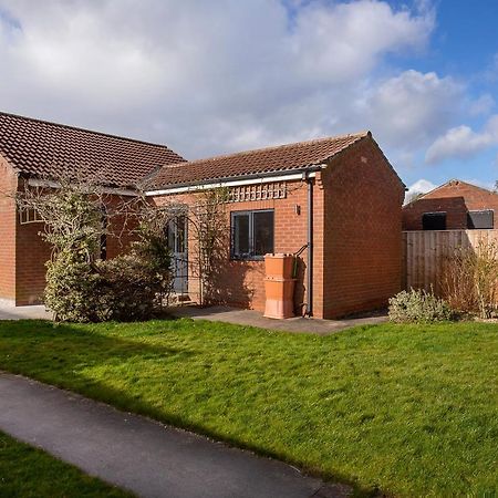 Apartament The Luxury Potting Shed With Free Parking! York Zewnętrze zdjęcie